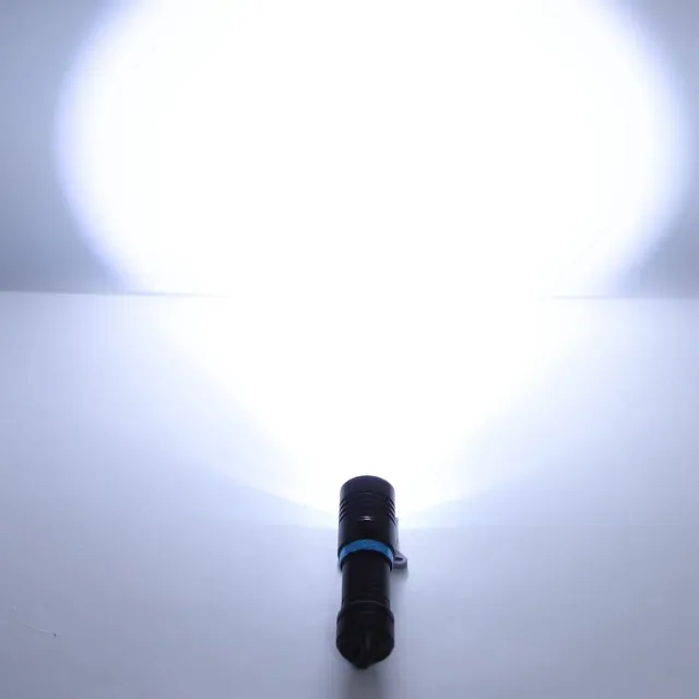 Garosa Lampe de plongée LED 5000LM IPX8 100 m